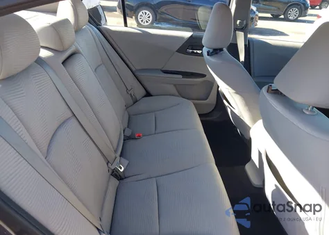 2015 Honda Accord Lx z USA, uszkodzony, nr VIN 1HGCR2F3XFA079004